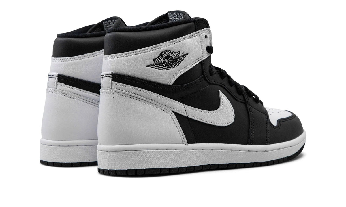 JORDAN 1 RETRO HIGH OG BLACK WHITE