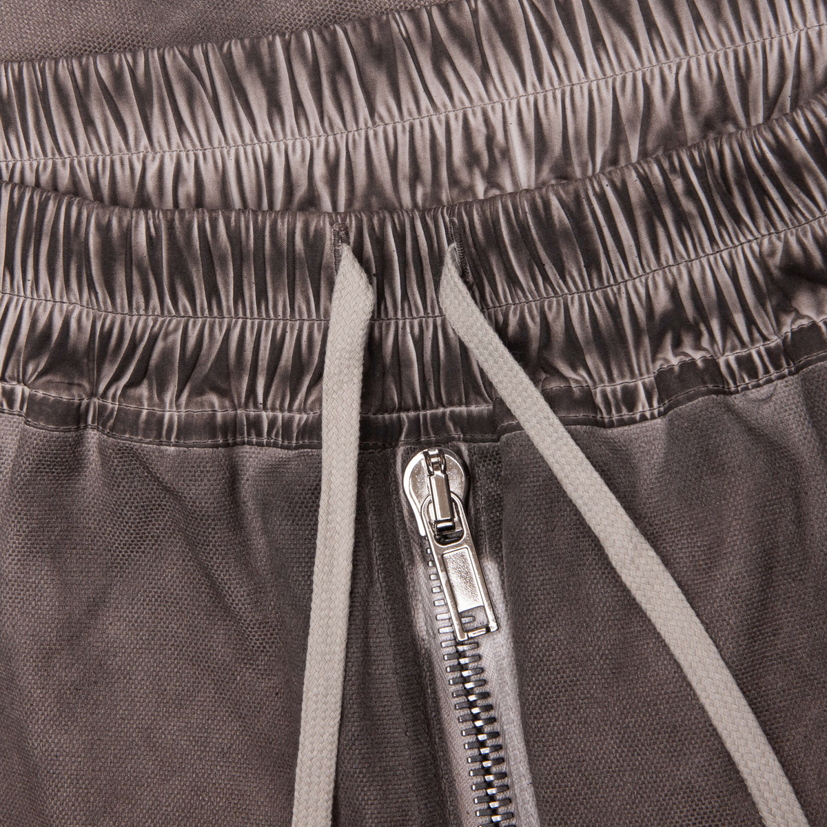 Bauhaus Shorts - Dust