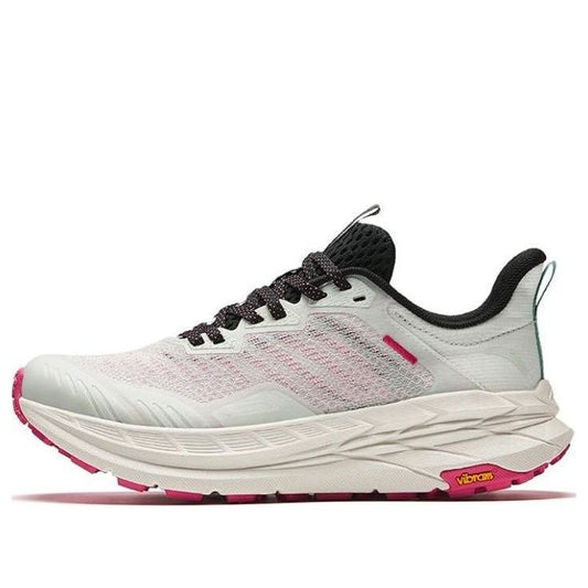 (WMNS) ANTA Running Series Sneakers Trail 'Light Green Pink' 122425510-1