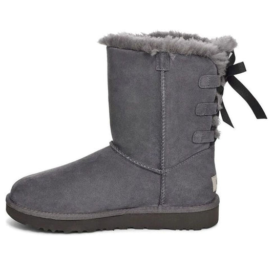 (WMNS) UGG Short Bow Stiefel Fleece Lined Gray 1110706-CHRC